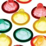 spalvoti prezervatyvai