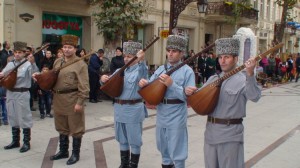 Įspūdingas melodijas groję azerbaidžaniečių muzikantai