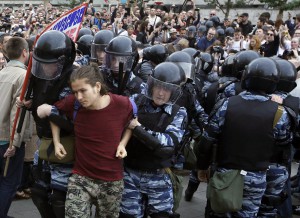 Rusijoje išvaikomas protesto mitingas (5)